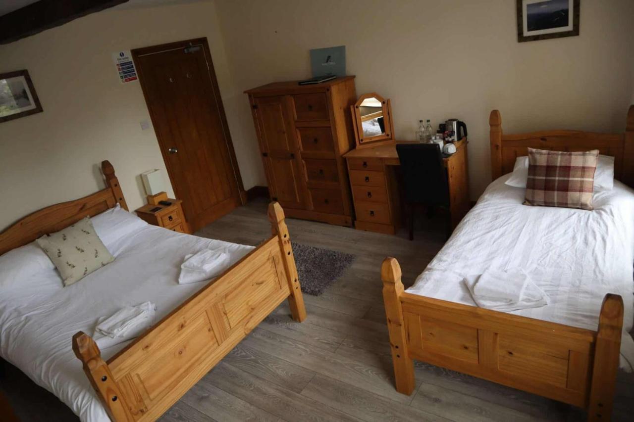 The Hare & Hounds Inn Foulridge Εξωτερικό φωτογραφία